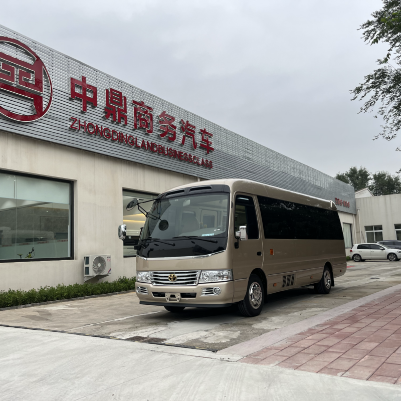 丰田考斯特13座