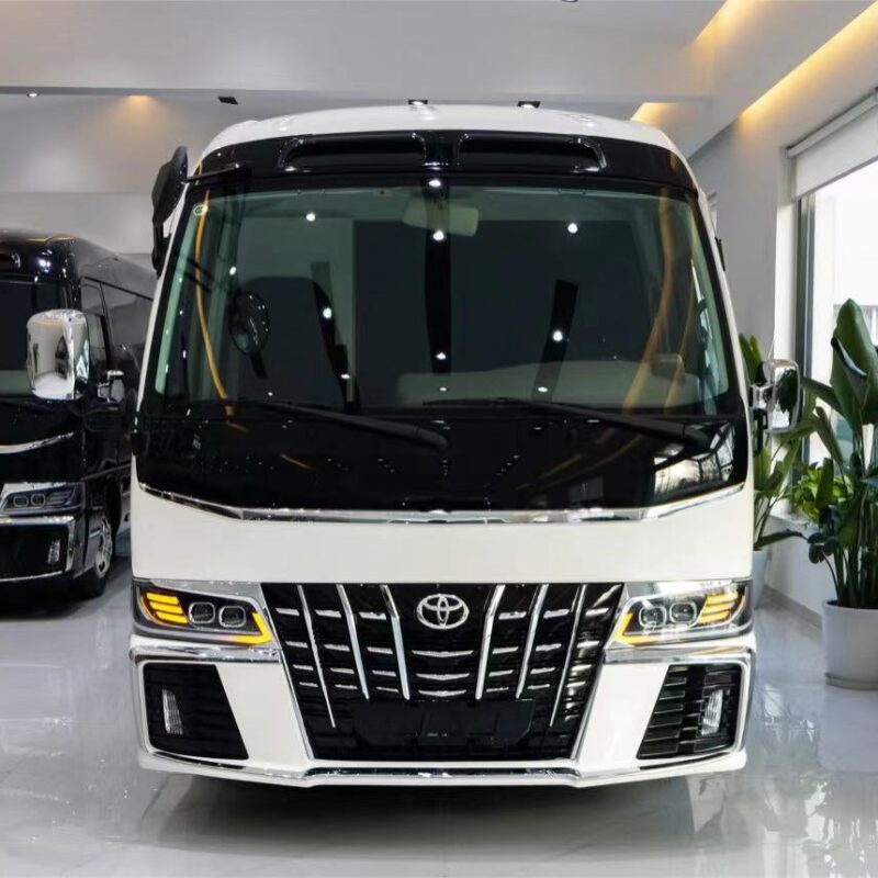 丰田考斯特12座雪山白卓越版2024款