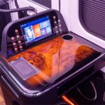 丰田考斯特12座雪山白卓越版2024款