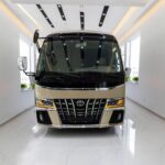 丰田考斯特12座米黄金