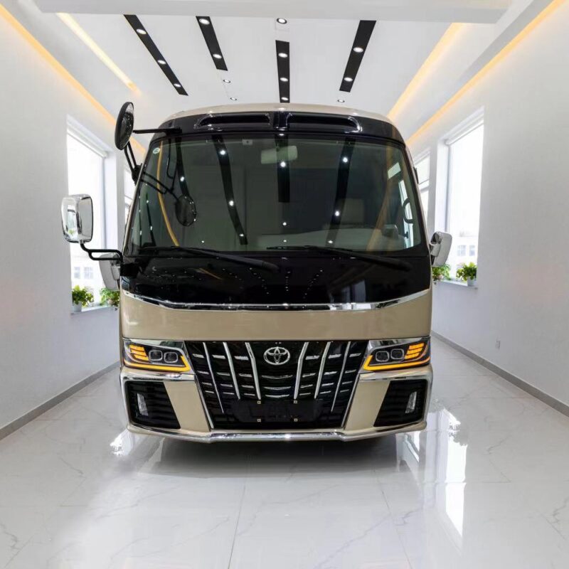 丰田考斯特12座米黄金