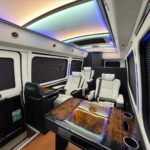 丰田考斯特7座旅居版