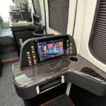 丰田考斯特15座公务版