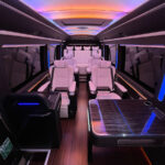 丰田考斯特6座旅居版