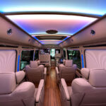 丰田考斯特12座经典款