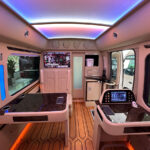 丰田考斯特12座经典款